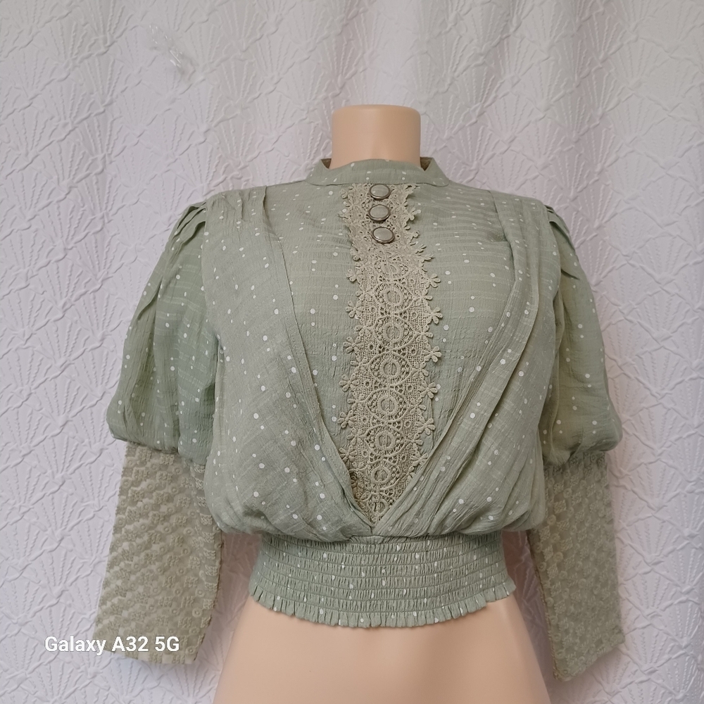 RIO women L Elegant Green Women's Top